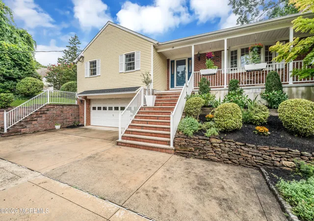 4th image of 118 E Highland Ave, Atlantic Highlands, NJ 07716 | MLS# 22624250