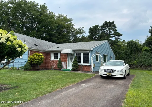2nd image of 136 Hudson Pkwy #B, Whiting, NJ 08759 | MLS# 22624180