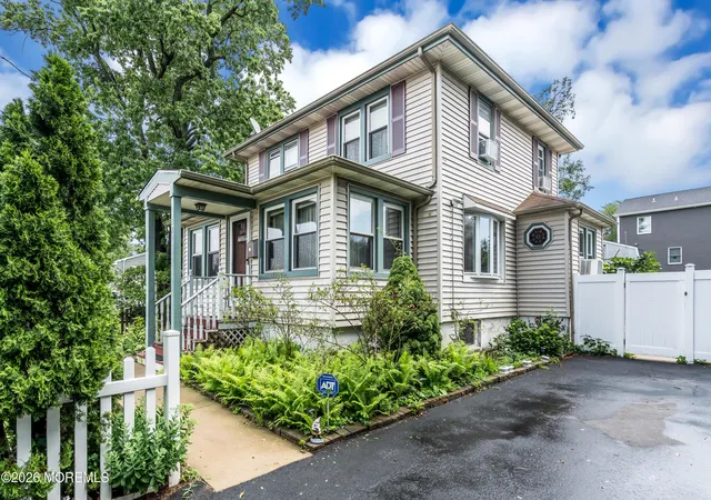 4th image of 221 Sunset Ave, Port Monmouth, NJ 07758 | MLS# 22624050