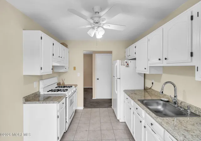 3rd image of 366 Sequoia Ct, Howell, NJ 07731 | MLS# 22624262