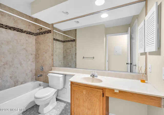 4th image of 366 Sequoia Ct, Howell, NJ 07731 | MLS# 22624262