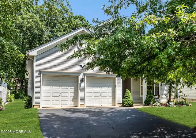 2nd image of 3 Summerwinds Dr, Lakewood, NJ 08701 | MLS# 22624441