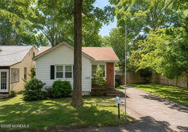1st image of 107 Martin Rd, Toms River, NJ 08753 | MLS# 22624013