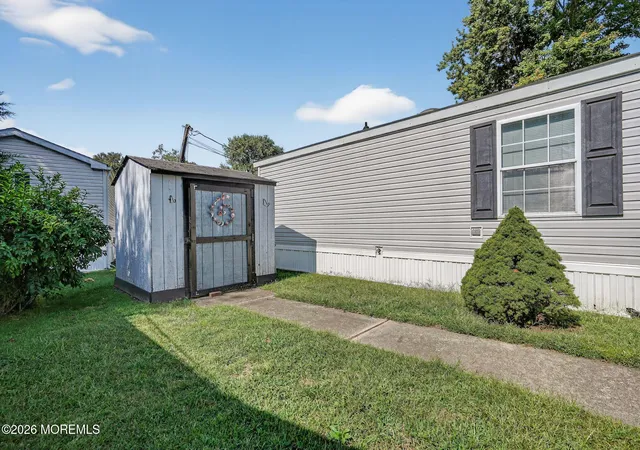 29th image of 4 South Dr, Hightstown, NJ 08520 | MLS# 22624036