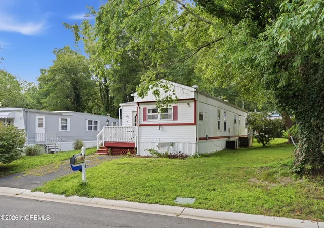 2nd image of 39 Antonia Dr, Jackson, NJ 08527 | MLS# 22624045