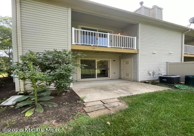 2nd image of 2 Whistler Dr, Freehold, NJ 07728