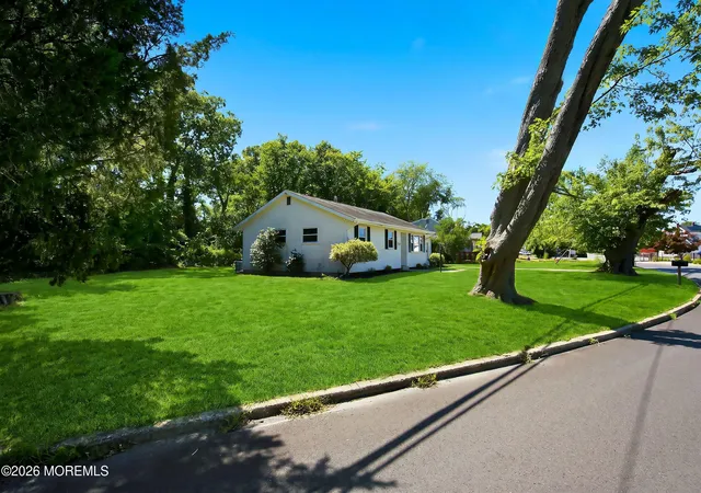 5th image of 1817 Merrimac Dr, Toms River, NJ 08753 | MLS# 22624077
