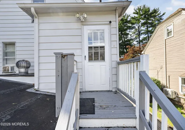 62nd image of 35 Lakeview Pl, Verona, NJ 07044 | MLS# 22624192