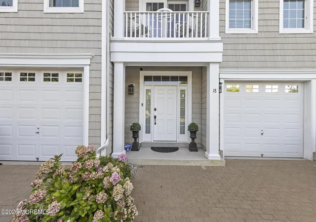 2nd image of 18 Crane Ct, Manahawkin, NJ 08050 | MLS# 22624087