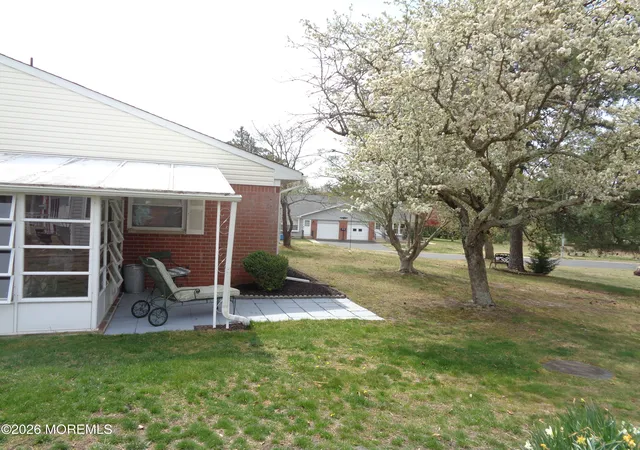 image of 5 B Mohawk Ct, Whiting, NJ 08759 | MLS# 22624099