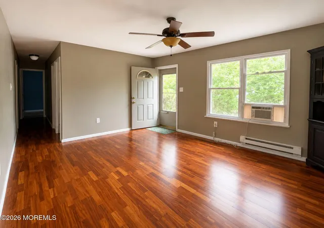 5th image of 3 Cape Ct, Manahawkin, NJ 08050 | MLS# 22624103