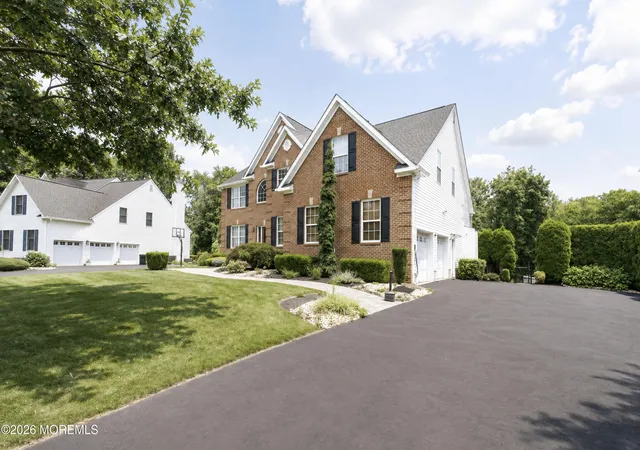 3rd image of 29 Bard Dr, Monroe Township, NJ 08831 | MLS# 22624393