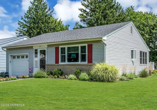 24th image of 4 Basset Dr, Toms River, NJ 08757 | MLS# 22624172