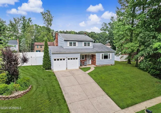 3rd image of 16 Neal Dr, East Brunswick, NJ 08816 | MLS# 22624661