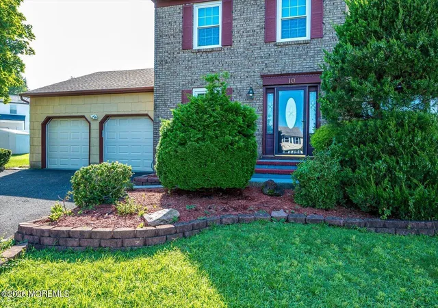 4th image of 10 Patriot Ct, Edison, NJ 08820 | MLS# 22624139