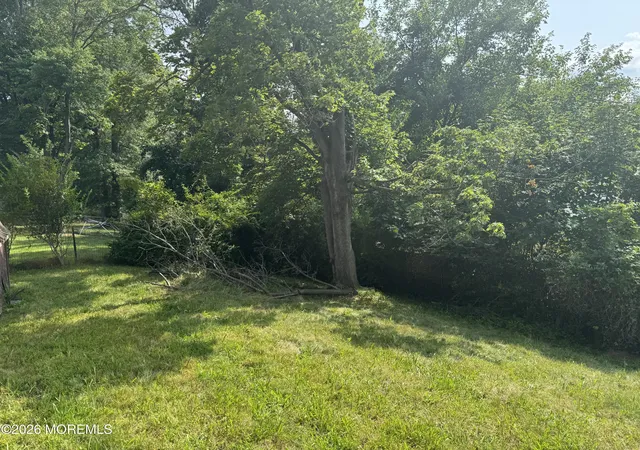 3rd image of 11 Dorset Dr, Ewing, NJ 08618 | MLS# 22624353