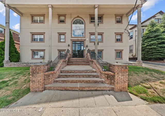 Photo 2 of Condo for sale at 816 826 W Grand St #3A, Elizabeth, NJ 07202 | MLS# 22624275 | Listing updated on 2026-08-29