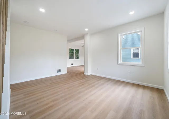 5th image of 55 Davis Ln, Red Bank, NJ 07701 | MLS# 22624163