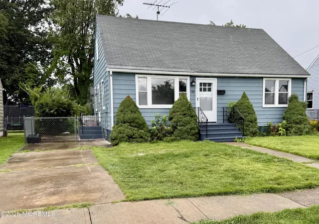 Photo 2 of Single family home for sale at 35 Unwin Dr, Trenton, NJ 08610 | MLS# 22624220 | Listing updated on 2026-09-06