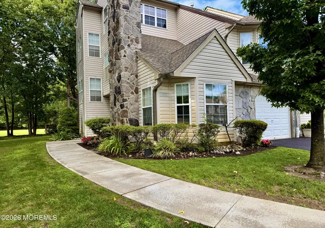 3rd image of 2707 Greenspire Ct #2707, Toms River, NJ 08755 | MLS# 22624214