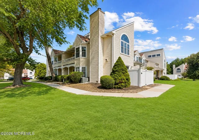 2nd image of 35 Powell Ct, Hightstown, NJ 08520 | MLS# 22624209