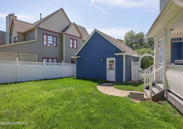 32nd image of 9 Sarah Ct, Matawan, NJ 07747 | MLS# 22624379