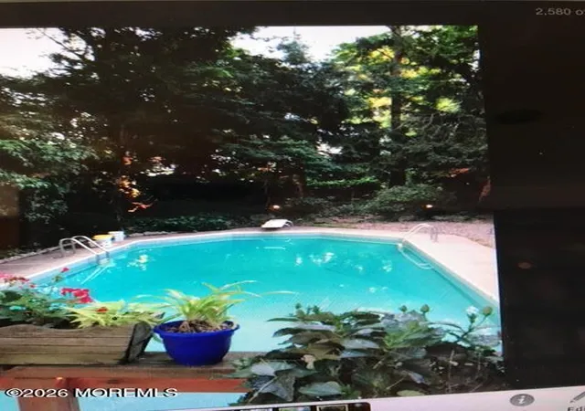 3rd image of 5 Spencer Cir, Marlboro, NJ 07746 | MLS# 22624305