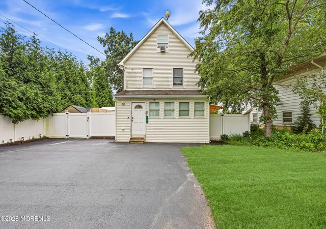 1st image of 840 Woodland Dr, Lakewood, NJ 08701 | MLS# 22624448