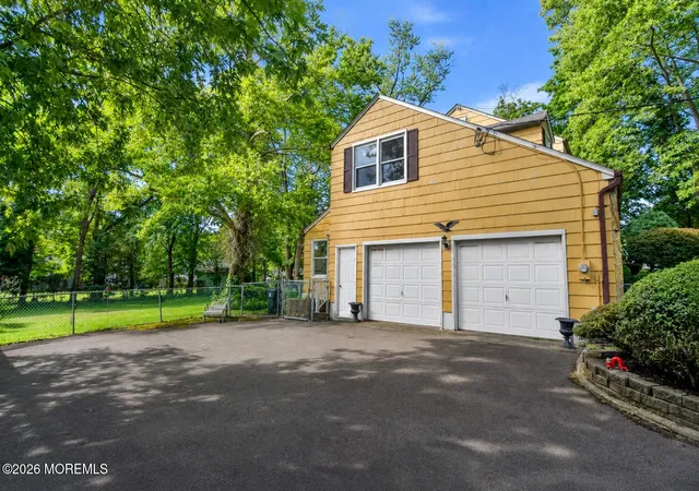 40th image of 147 New Monmouth Rd, Middletown, NJ 07748 | MLS# 22624311