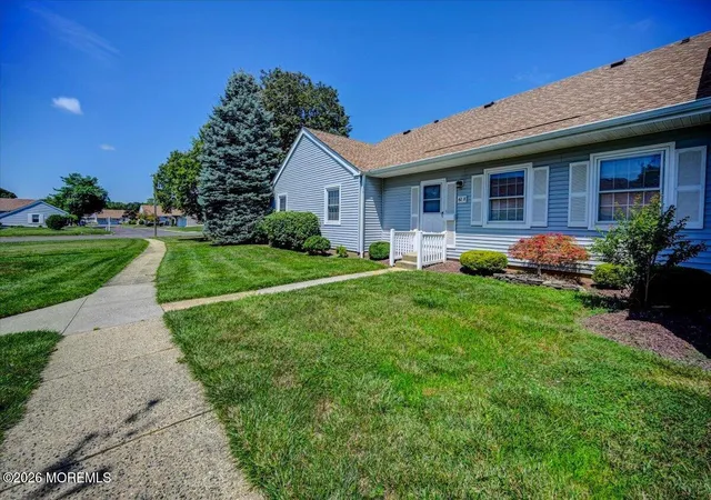 3rd image of 42 Piazza Correale #B, Freehold, NJ 07728 | MLS# 22624876
