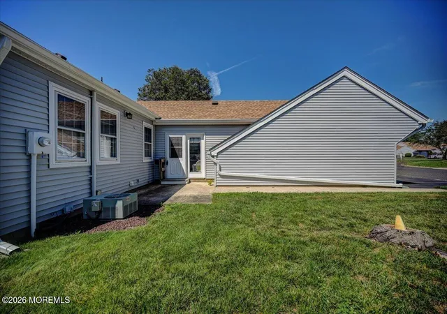5th image of 42 Piazza Correale #B, Freehold, NJ 07728 | MLS# 22624876