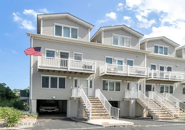 4th image of 12 Bch Blvd, Highlands, NJ 07732