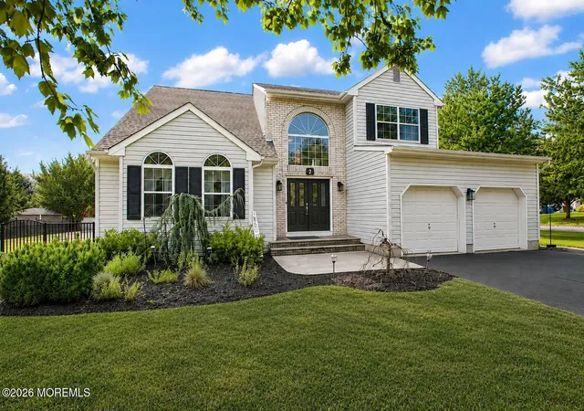 2nd image of 2 Macintosh Ct, Jackson, NJ 08527 | MLS# 22624408