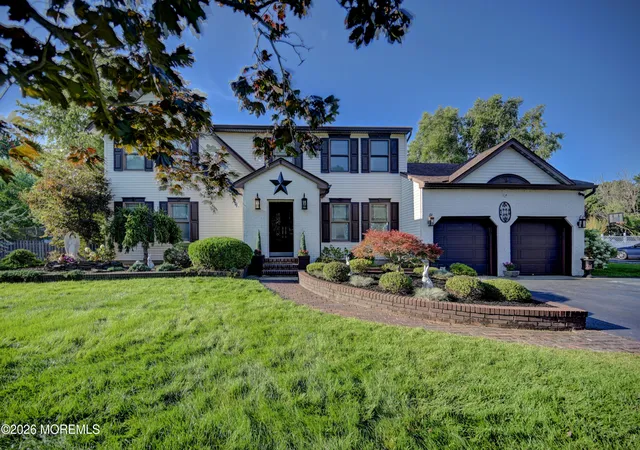 1st image of 6 Jefferson Ct, Freehold, NJ 07728 | MLS# 22624303