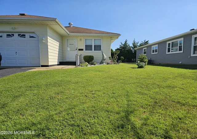 35th image of 14 Marquis St, Toms River, NJ 08757 | MLS# 22624538