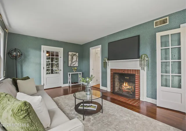 2nd image of 80 Chestnut St, Milltown, NJ 08850 | MLS# 22624381
