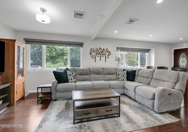 Photo 4 of Single family home for sale at 935 Gloucester Dr, Toms River, NJ 08753 | MLS# 22624318 | Listing updated on 2026-08-23