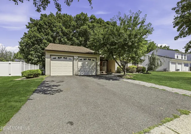 2nd image of 18 Snowdrift Ln, Howell, NJ 07731 | MLS# 22624314