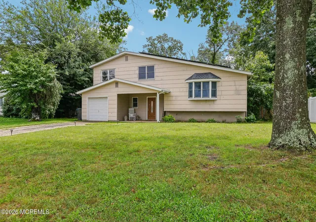 Photo 3 of Single family home for sale at 89 Bark St, Toms River, NJ 08753 | MLS# 22624327 | Listing updated on 2026-09-15