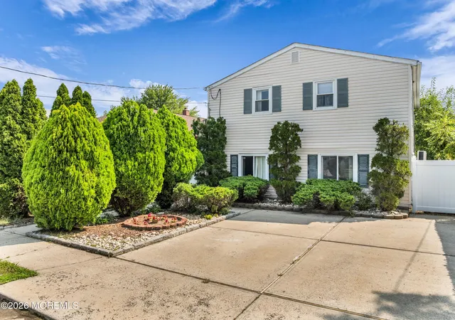 2nd image of 12 Jacobson St, Sayreville, NJ 08872 | MLS# 22624422