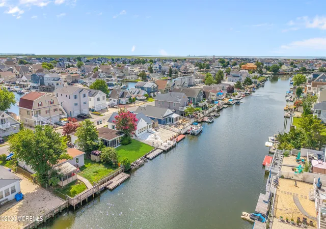 5th image of 40 W Anchor Dr, Little Egg Harbor Twp, NJ 08087 | MLS# 22624347