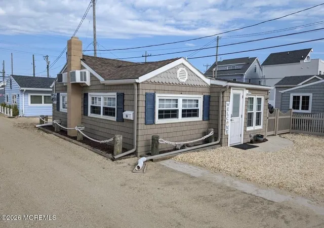 2nd image of 34 E Tarpon Wy, Lavallette, NJ 08735 | MLS# 22624360