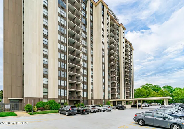 2nd image of 1 Scenic Dr #303, Atlantic Highlands, NJ 07716 | MLS# 22624346