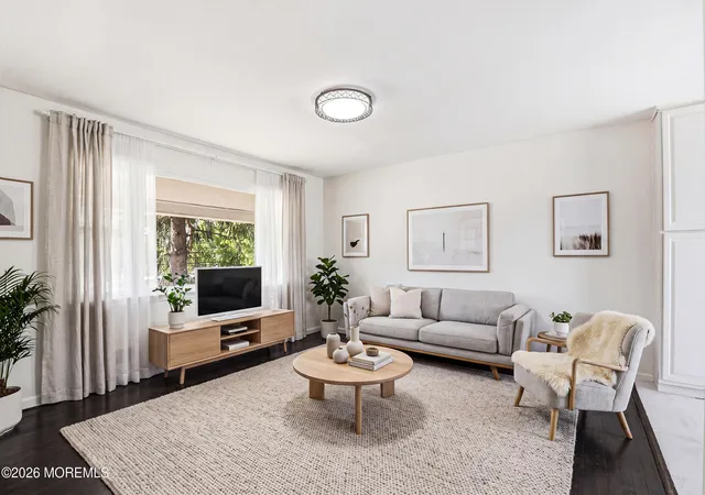 3rd image of 816 Berkeley Ave, Beachwood, NJ 08722 | MLS# 22624342