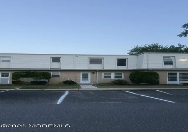 12th image of 65 White St #B, Eatontown, NJ 07724 | MLS# 22624349