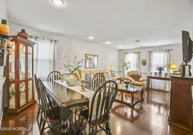 Photo 4 of Single family home for sale at 29 Plz De Las Flores #F, Freehold, NJ 07728 | MLS# 22624437 | Listing updated on 2026-09-15