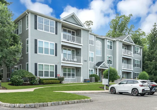 2nd image of 620 Saint Andrews Pl, Manalapan, NJ 07726 | MLS# 22624416