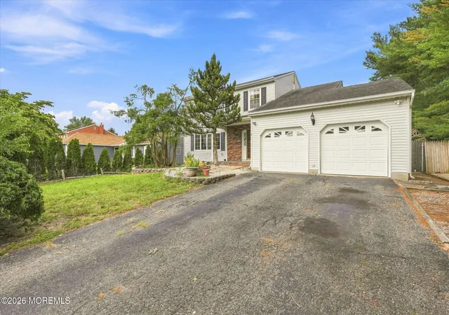Photo 2 of Single family home for sale at 769 Congress St, Toms River, NJ 08753 | MLS# 22624769 | Listing updated on 2026-09-29