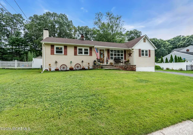 54th image of 44 Lake Dr, Howell, NJ 07731 | MLS# 22624907