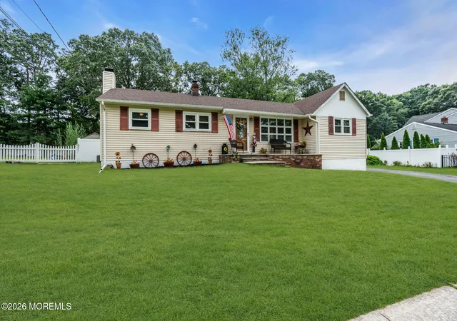 5th image of 44 Lake Dr, Howell, NJ 07731 | MLS# 22624907